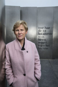 Laurie Faro